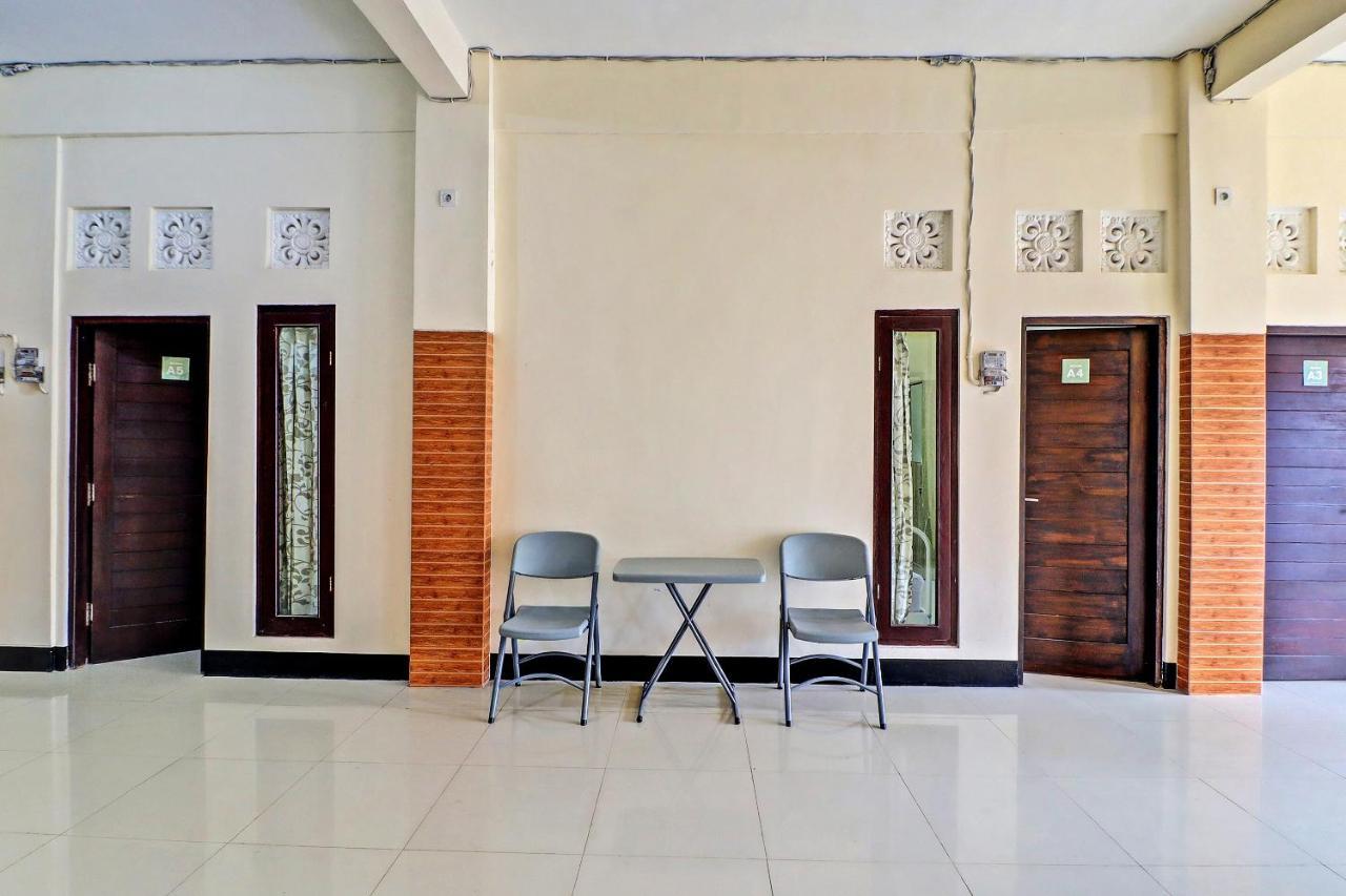 Oyo 91864 Holistic Stay Jimbaran Экстерьер фото