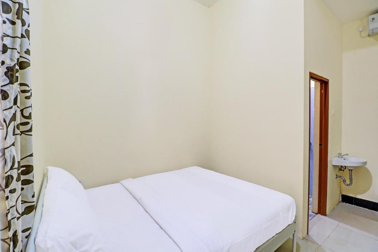 Oyo 91864 Holistic Stay Jimbaran Экстерьер фото
