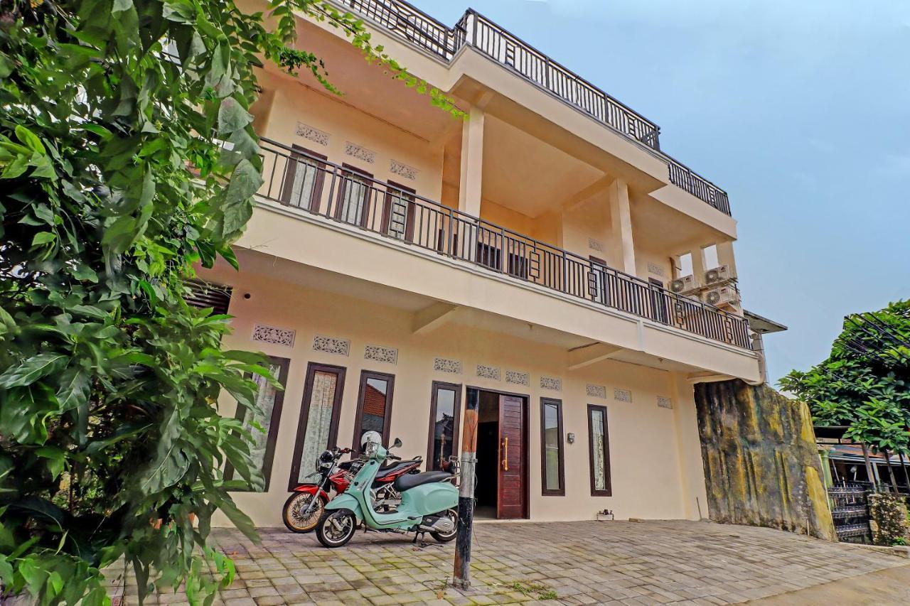 Oyo 91864 Holistic Stay Jimbaran Экстерьер фото