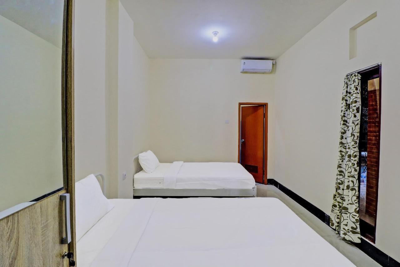 Oyo 91864 Holistic Stay Jimbaran Экстерьер фото